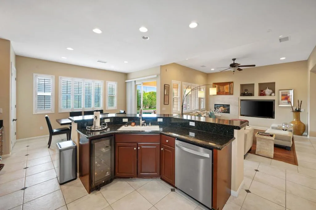 103 Batista Court, Palm Desert, California 92211 home-pic-27